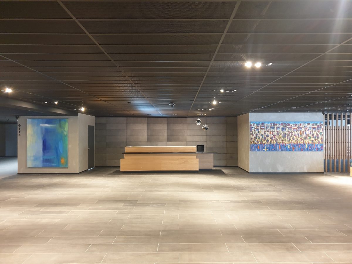 Stunning new foyer exhibits 5 beautiful Australian artworks